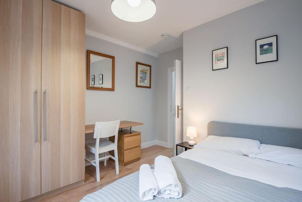 3 Bed Flat In Hammersmith Close To Underground Appartamento Londra